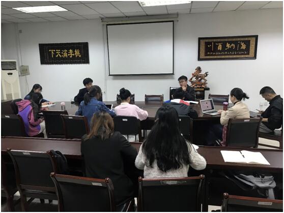 新闻学院举办第二期“求真求学”读书会